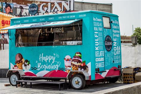 How Much Does a Food Truck Make: A Culinary Journey Through Profit Margins and Midnight Cravings